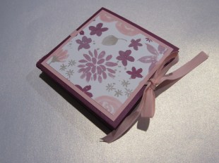 Squash concertina card with Blooms &amp; Wishes, Blooms &amp; Bliss DSP, #stampinup Cards by Kate @cardsbykate @cardsbykatemorgan, DIY