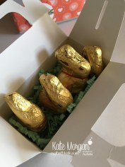 Easter Treat Box using Stampin Ups Bubbles & Fizz DSP, Lots of Lavender with Lindt Bunny by Kate Morgan, Craft with Kate