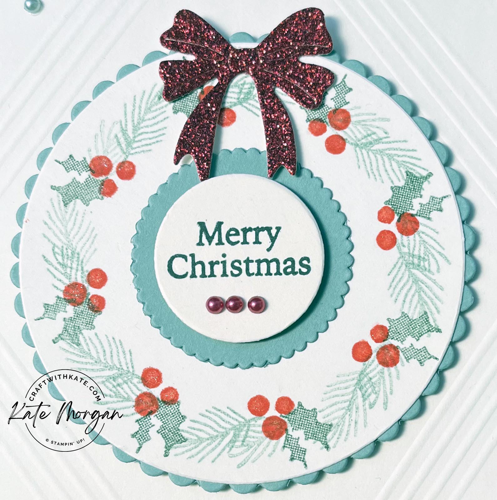 Cottage Wreaths with scored diamond Christmas card by Kate Morgan, Stampin Up Australia 2022 close up