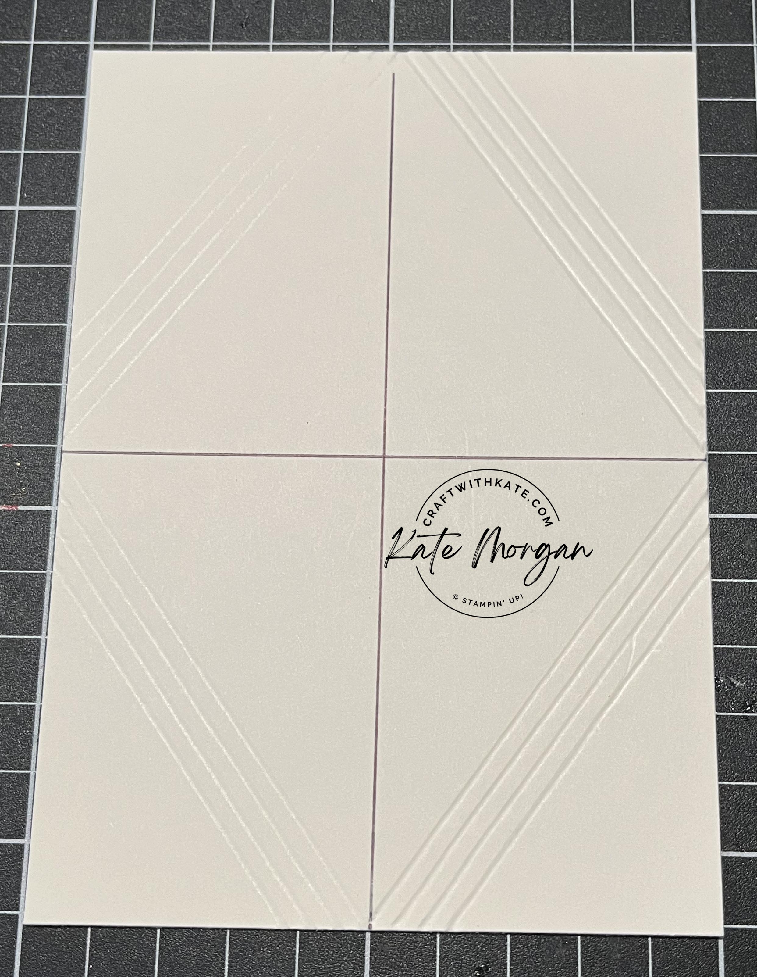 Cottage Wreaths with scored diamond Christmas card by Kate Morgan, Stampin Up Australia 2022.